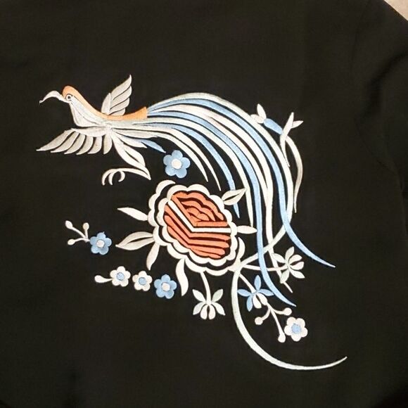 Sissae Qipao black embroidered zip up jacket - Picture 5 of 8